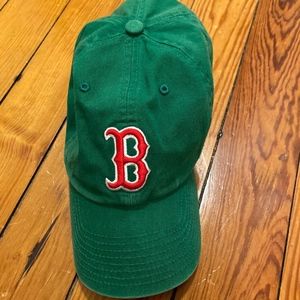 Boston Red Sox hat - green with red emblem
